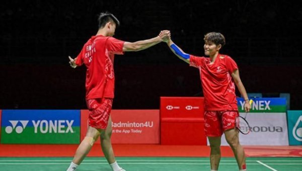 盛康优配 13-21，17-21！头号种子凤凰组合出局，无缘日本公开赛混双决赛