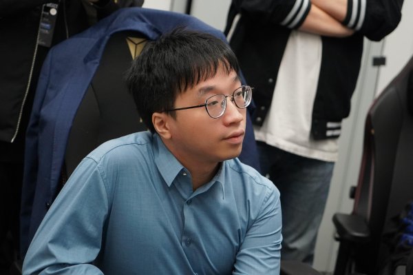 九五配资 决胜局押宝Hope失败！Tabe惨遭狂喷！AL止步8强后，官博炸了